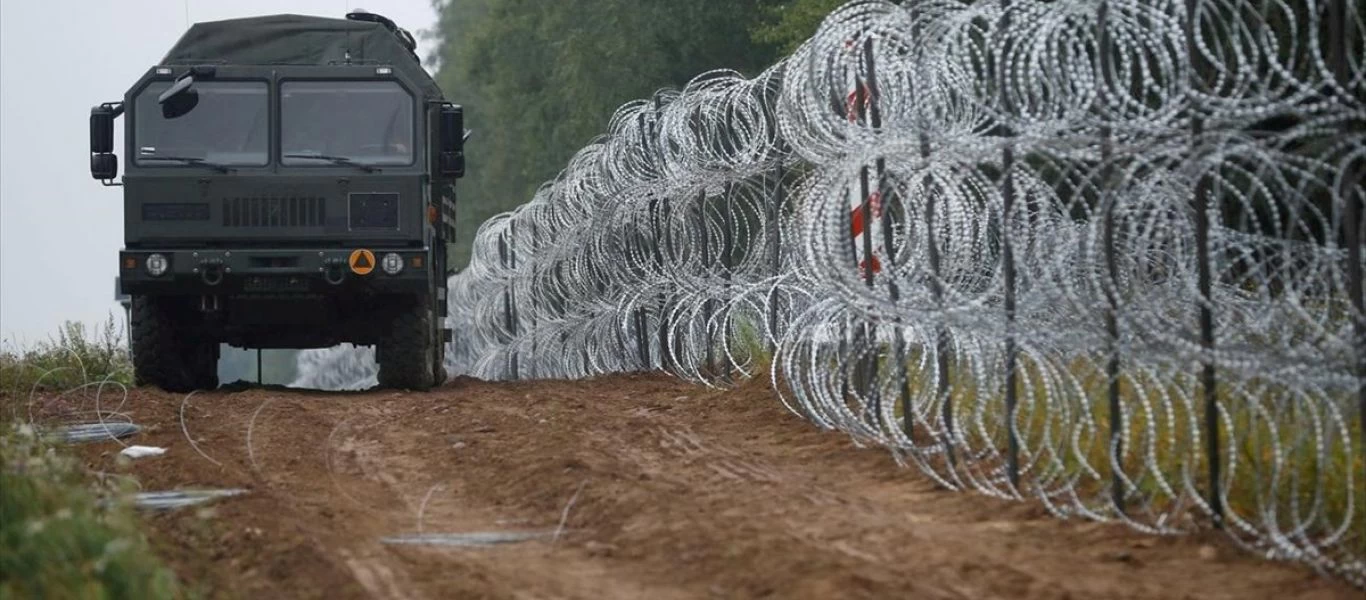 Η Πολωνία σηκώνει τείχος 100χλμ στα σύνορα με την Λευκορωσία για να εμποδίσει την μετανάστευση!